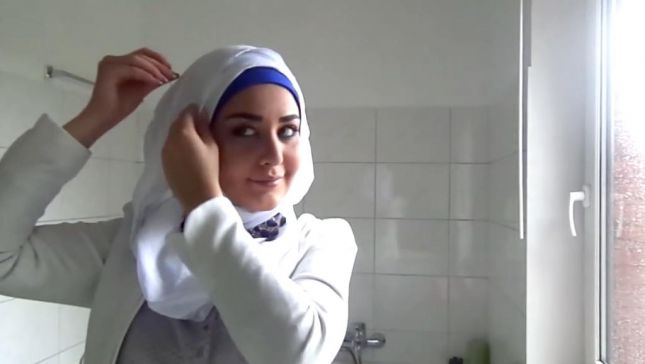 خطوات لفات حجاب محجبات (8)