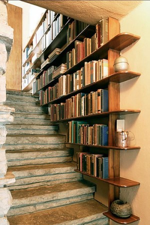 تصميمات مكتبات كتب في المنزل باشكال مختلفة (1)