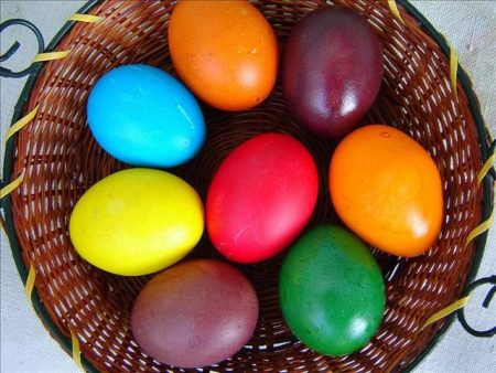 بيض شم النسيم 2016 بالوان جميلة (3)