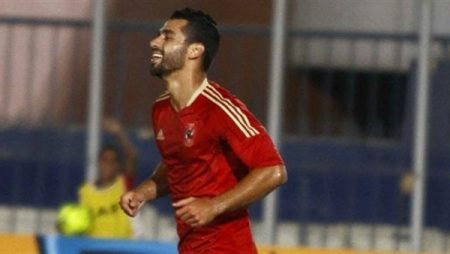 لاعب الاهلي عبدالله السعيد (1)