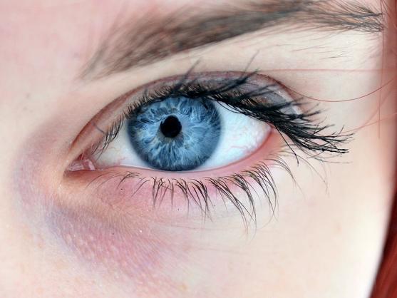 عيون رمزيات زرقاء (2)