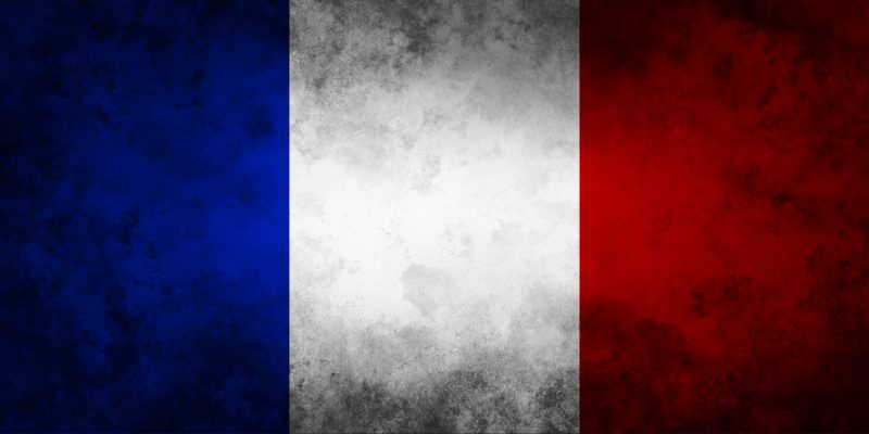 رفرفة علم فرنسا 2