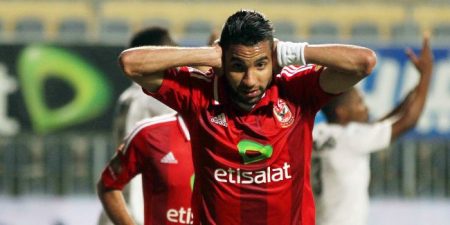 لاعب الاهلي مؤمن زكريا (1)