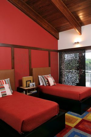 صور غرف نوم حمراء ديكورات غرف نوم باللون الأحمر (1)