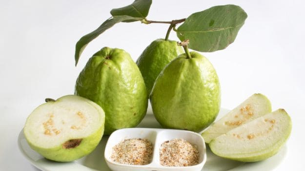 فوائد واضرار الجوافة