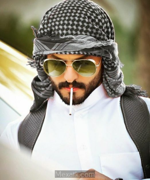شباب سعوديين خقق بالشماغ 2